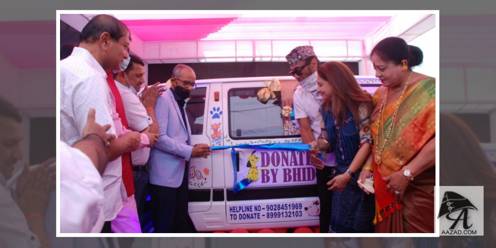 Actor Jackie Shroff donates an “Animal Care Van”
