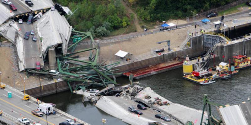 फ्लोरिडा में पुल हादसा, 10 की मौत