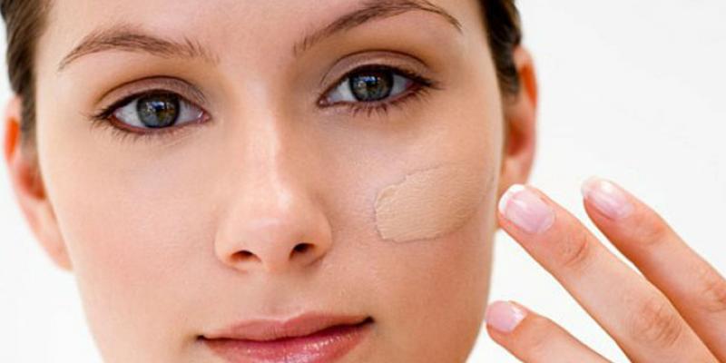 गर्मियों में अपने चेहरे की इस तरह करें देखभाल