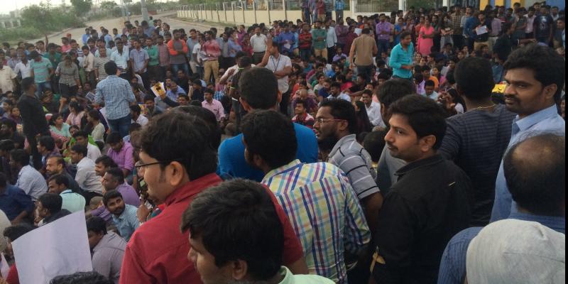 बांग्लादेश में आरक्षण के खिलाफ छात्रों ने किया प्रदर्शन, विश्वविद्यालय बना रणक्षेत्र