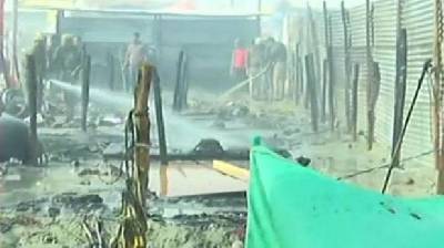 कुंभ 2019 : दिगंबर अखाड़े में लगी भीषण आग, कई टेंट जलकर खाक