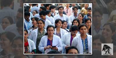 सफदरजंग अस्पताल के डॉक्टरों ने अनिश्‍चितकालीन हड़ताल पर जाने का किया ऐलान