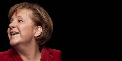 जर्मनी की एंजेला मर्केल को पार्टी को दिया गया चौथा कार्यालय